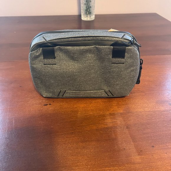 Peak Design Tech Pouch - Picture 3 of 7